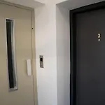 Azaleea Apartman *